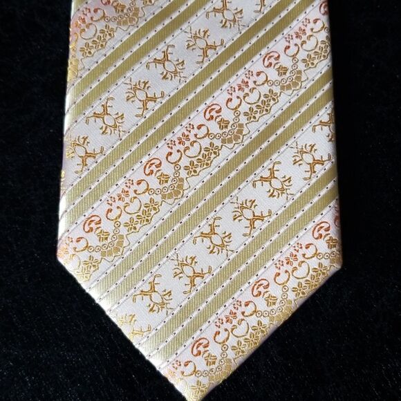 Mens Silk Tie    - Picture 2 of 3